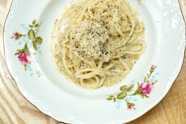 Rose's Luxury signature dishes Pork Sausage
Cacio e Pepe
Fried Oysters